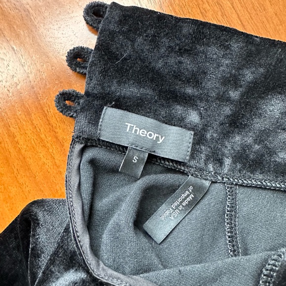 Theory Velour Turtleneck - Picture 3 of 5